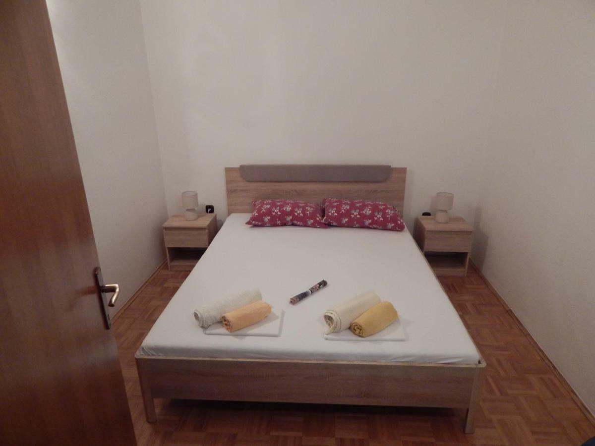 Apartman Duje Petrcane Eksteriør billede